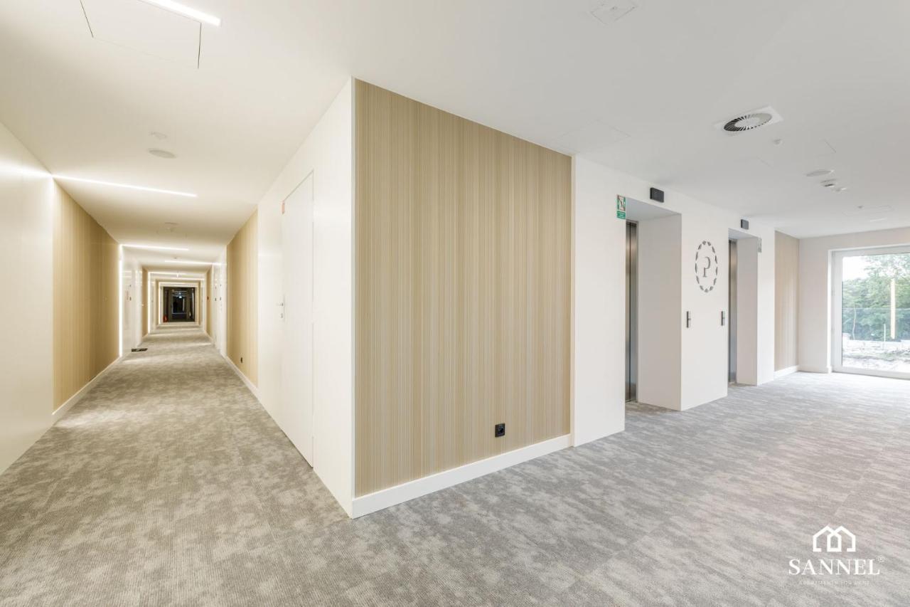 Apartament Golden Sand Z Dostepem Do Basenow,Jacuzzi,Strefy Saun- Pinea Apartments Pobierowo-Sannel Apartments For Rent Екстер'єр фото